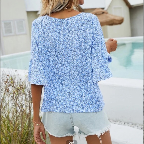 Blue blouse - Picture 2 of 4